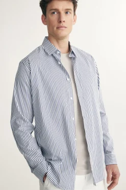 Semi-fitted striped shirt